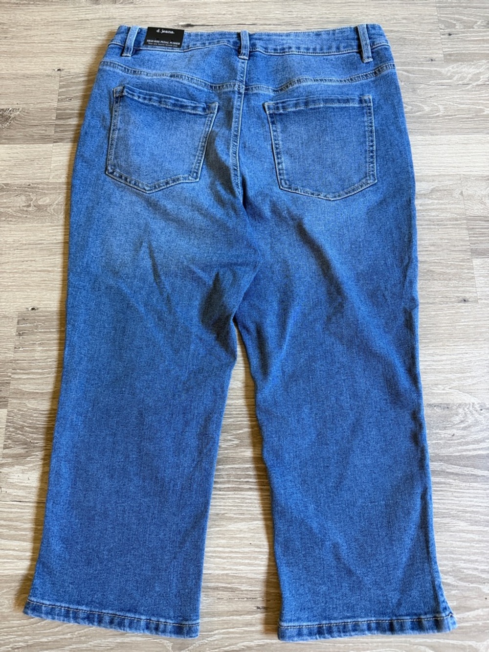d. jeans Blue High-Rise Pedal Pusher Denim Capris Size 12 NWT - Picture 4 of 4
